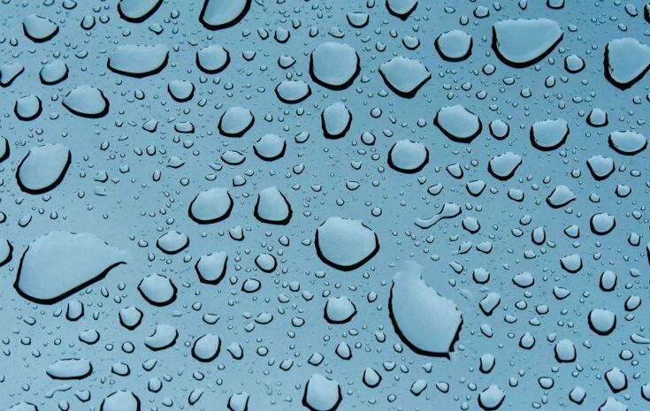 Viele Wassertröpfchen